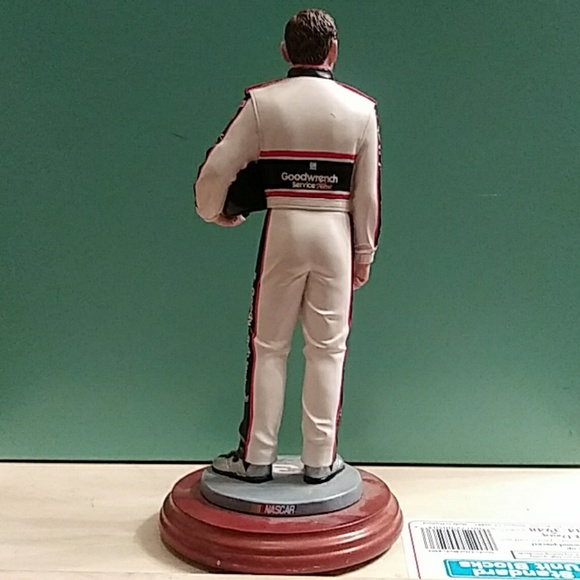 Dale Earnhardt "Holding Helmet" Figurine 9" - Picture 4 of 8
